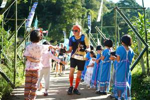 BIB: 2120
                            <button type="button" onclick="openModal(19053367)" class="btn btn-primary btn-sm float-right btn-popup" data-toggle="modal" data-target=".modal-high-quality">
                        <i class="fas fa-shopping-cart"></i> Add to Cart
                    </button>
                                            <button type="button" onclick="isThisMe(19053367, true)" class="btn btn-success btn-sm float-right btn-popup btn-isme hidden" data-toggle="tooltip" data-placement="bottom" title="นี่คือรูปของคุณใช่ไหม คลิกที่นี่เพื่อเอาเข้าอัลบั้ม">
                        <i class="fas fa-plus"></i> Add to album
                    </button>
                    <button type="button" onclick="isThisMe(19053367, false)" class="btn btn-warning btn-sm float-right btn-popup btn-isnotme hidden">
                        <i class="fas fa-ban"></i> Remove from album
                    </button>